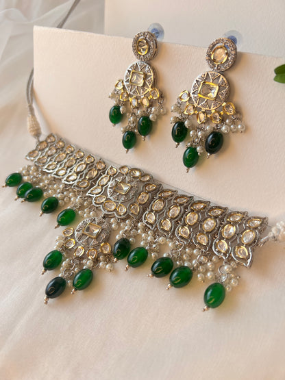 Emerald Elegance Jewelry Set