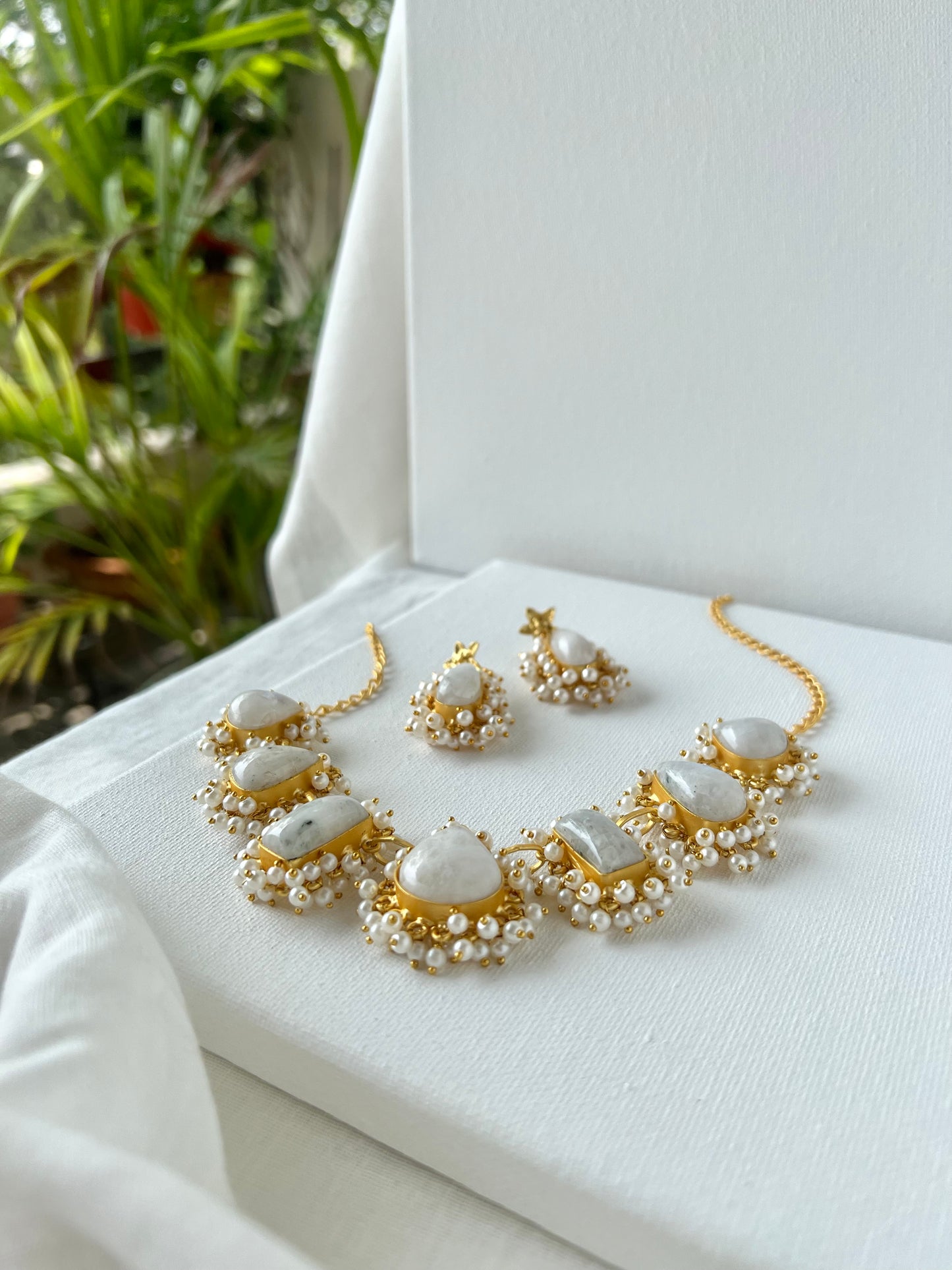 Hera Moonstone & Pearl Set