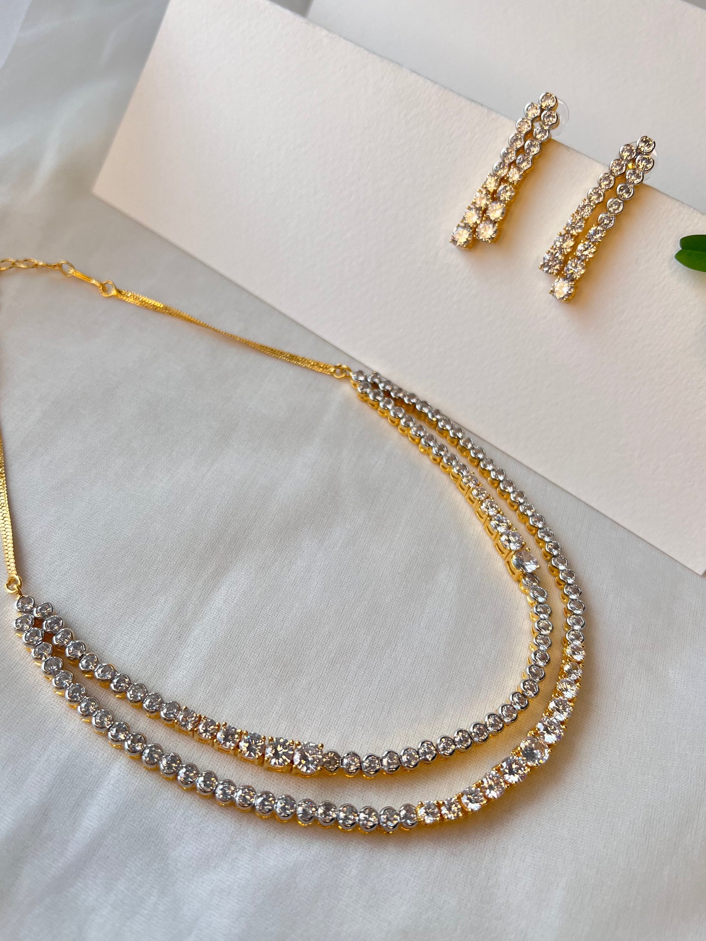 Modern Elegance Jewelry Set- Gold