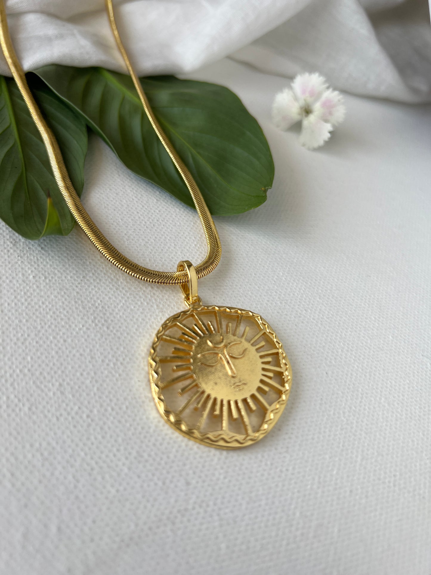 Sun Majesty Necklace